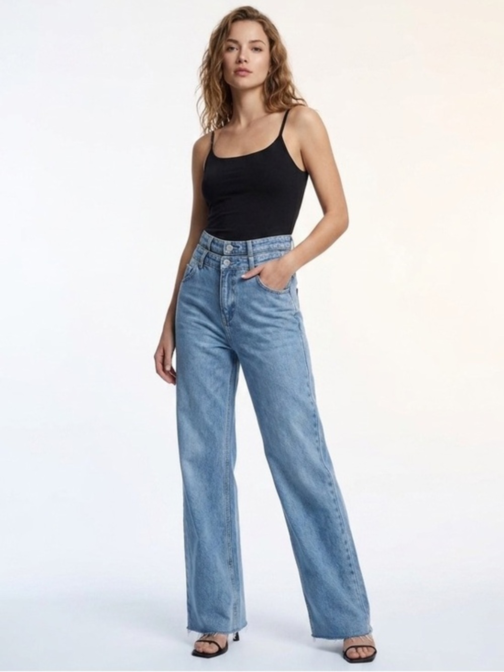 Blue Highrise Cut Out Wide Leg Jean Size Small Cotton